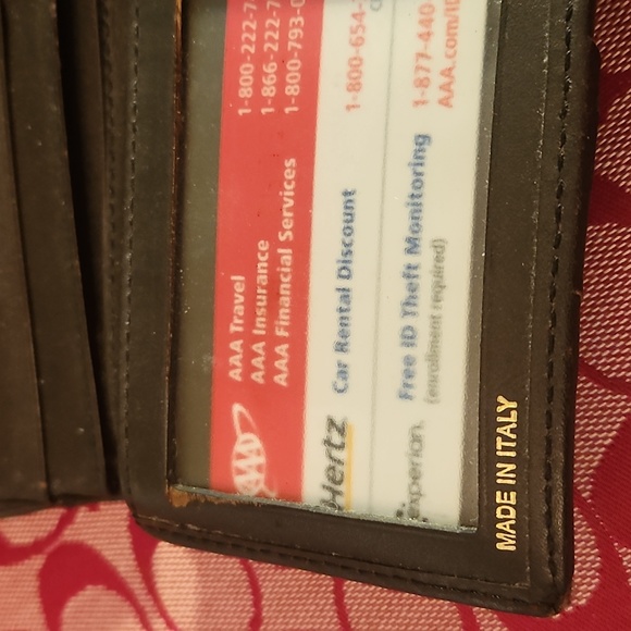 Used Burberry wallet - Picture 9 of 12